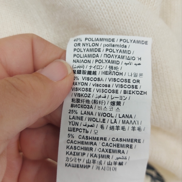 Love Moschino Cream Knit Crewneck Sweater Size Meium - Picture 6 of 7